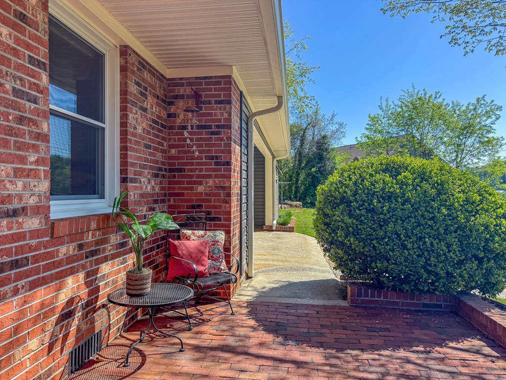 52 Briar Patch Rd