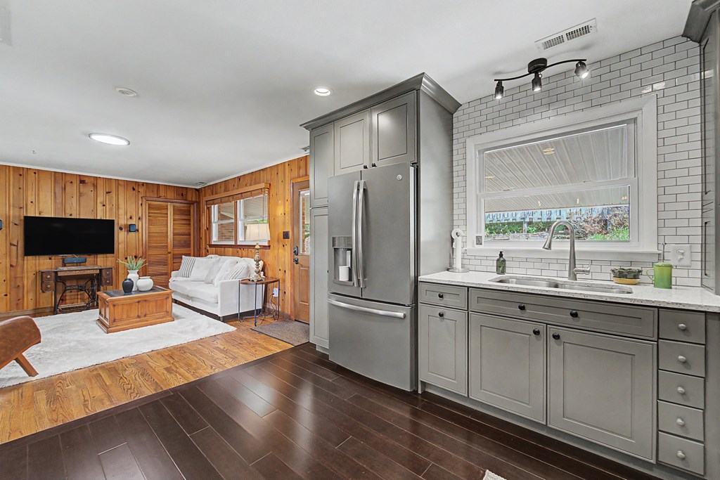 52 Briar Patch Rd