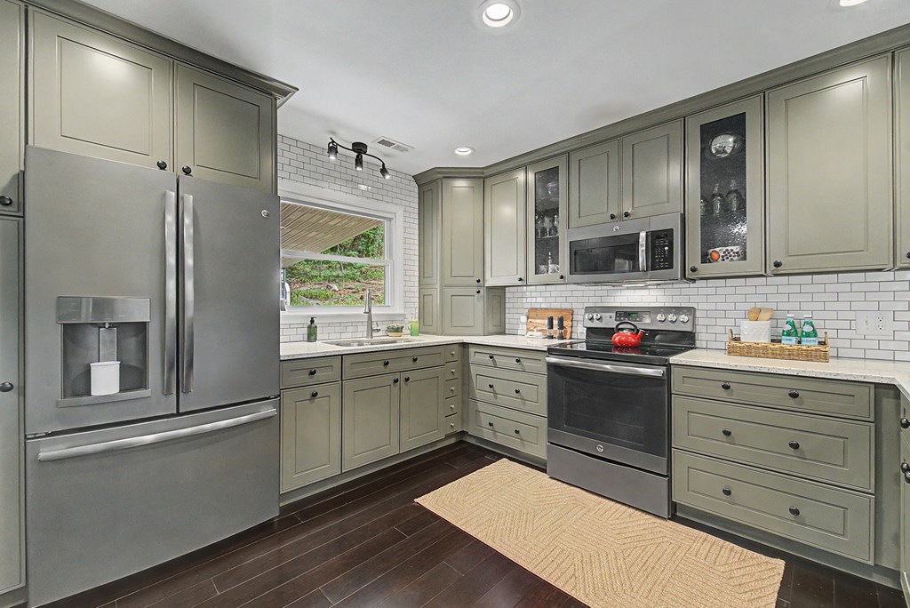 52 Briar Patch Rd
