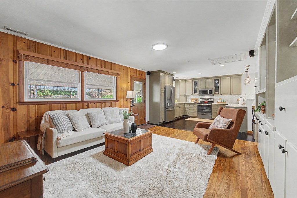 52 Briar Patch Rd