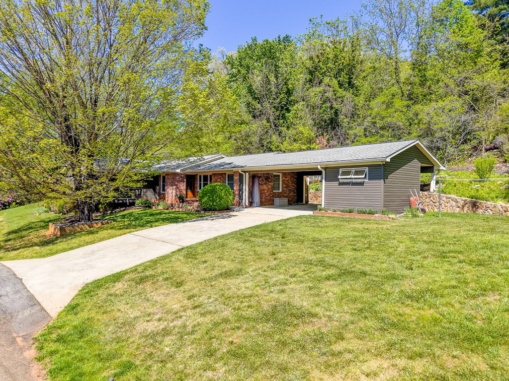 52 Briar Patch Rd