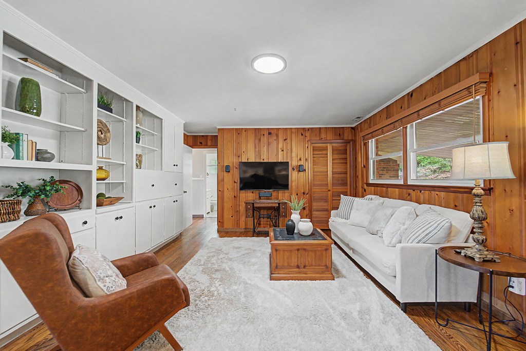 52 Briar Patch Rd