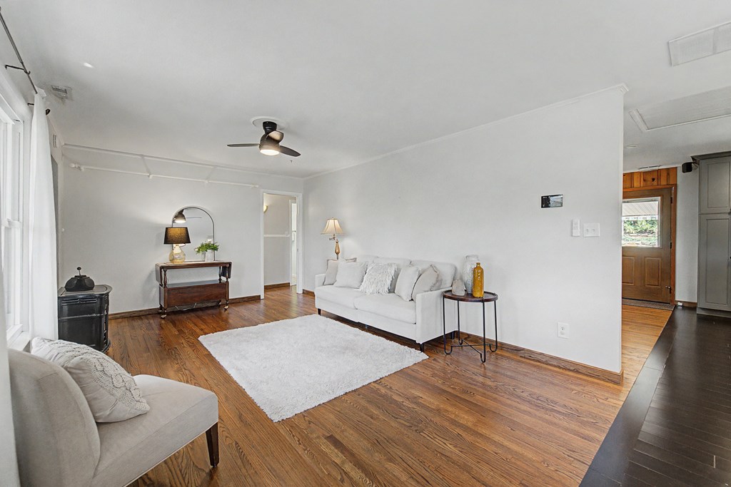 52 Briar Patch Rd