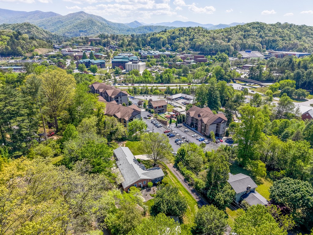 52 Briar Patch Rd