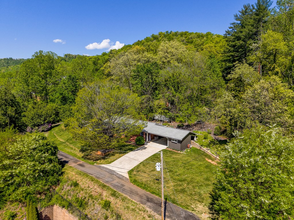 52 Briar Patch Rd