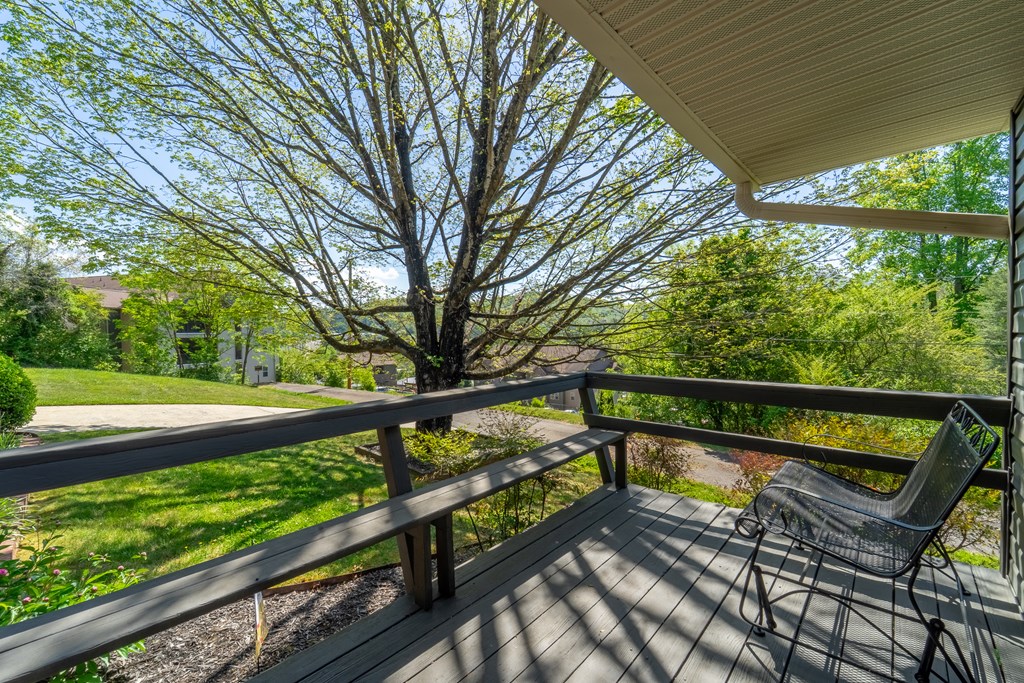 52 Briar Patch Rd