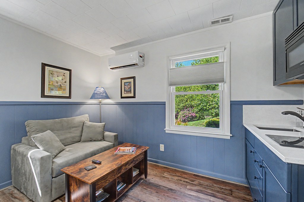 52 Briar Patch Rd