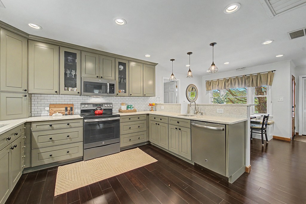 52 Briar Patch Rd