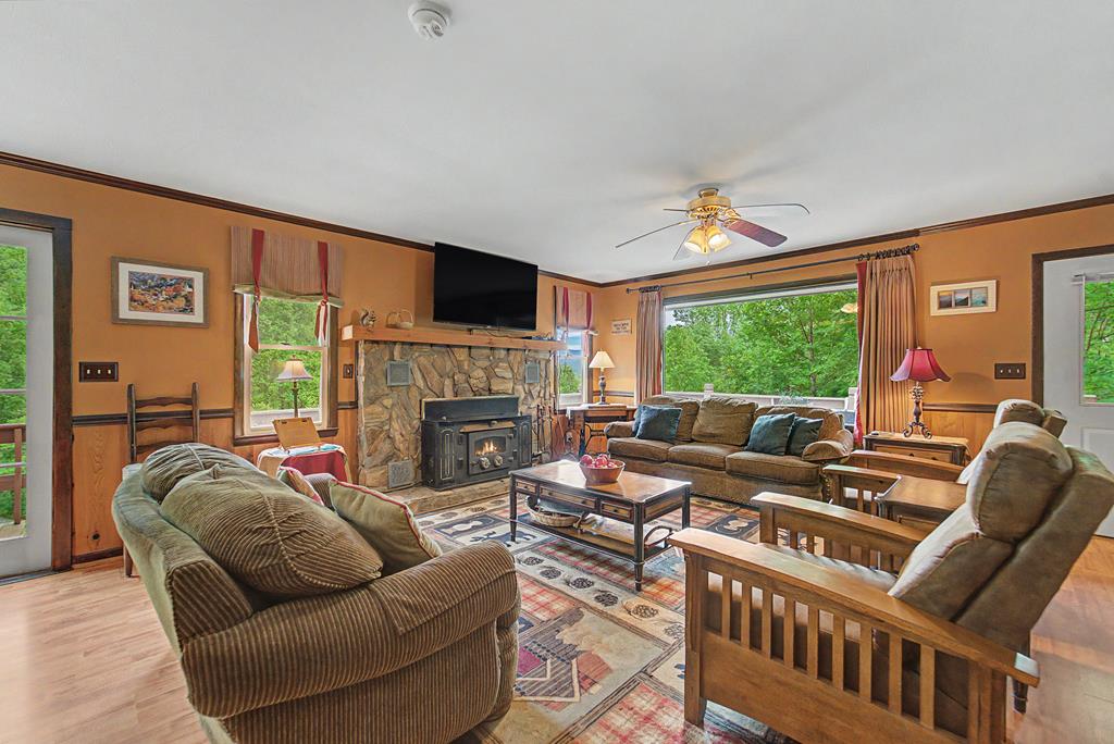 1413 Kitchens Branch Rd