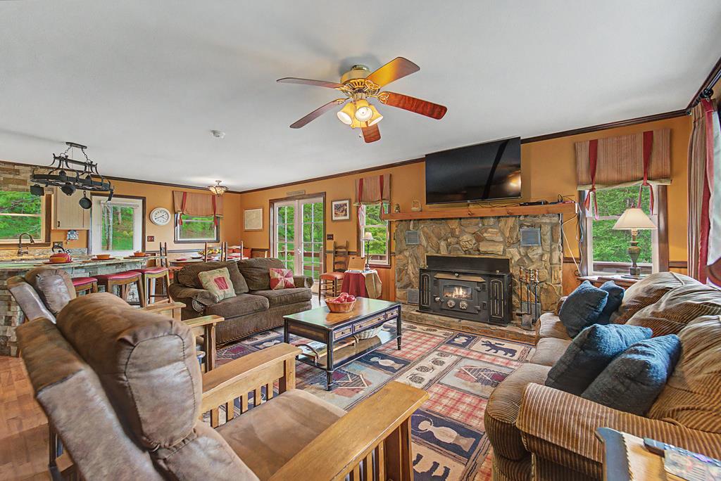 1413 Kitchens Branch Rd