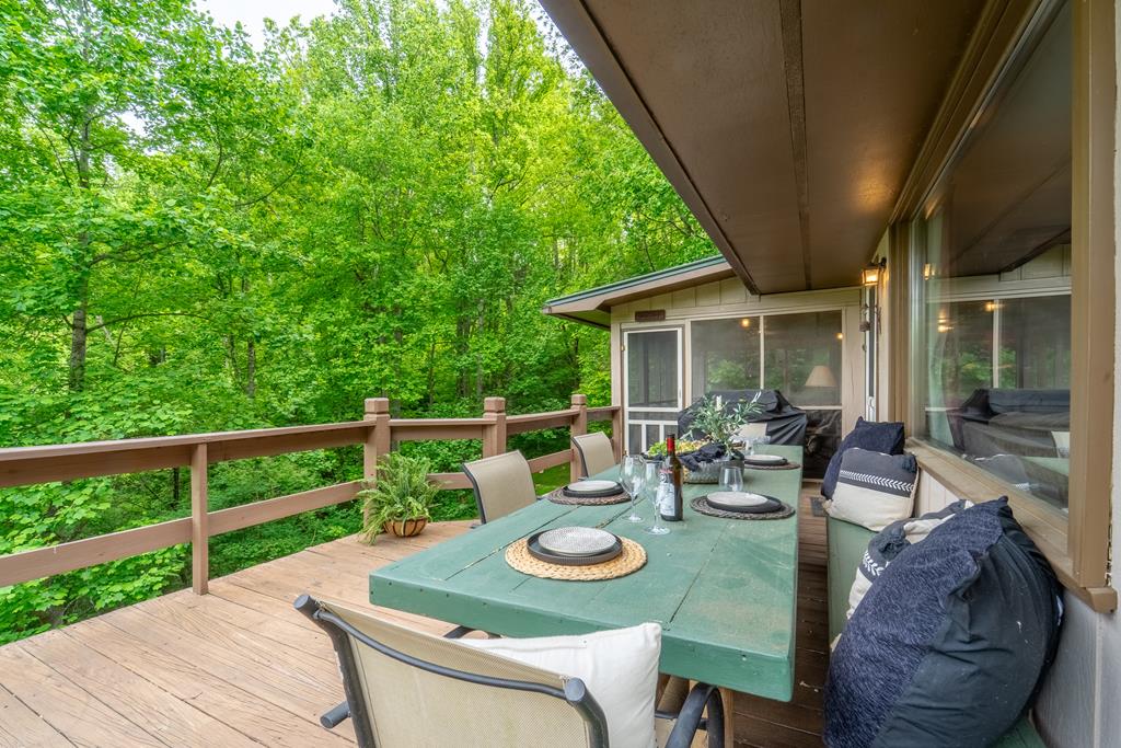 1413 Kitchens Branch Rd