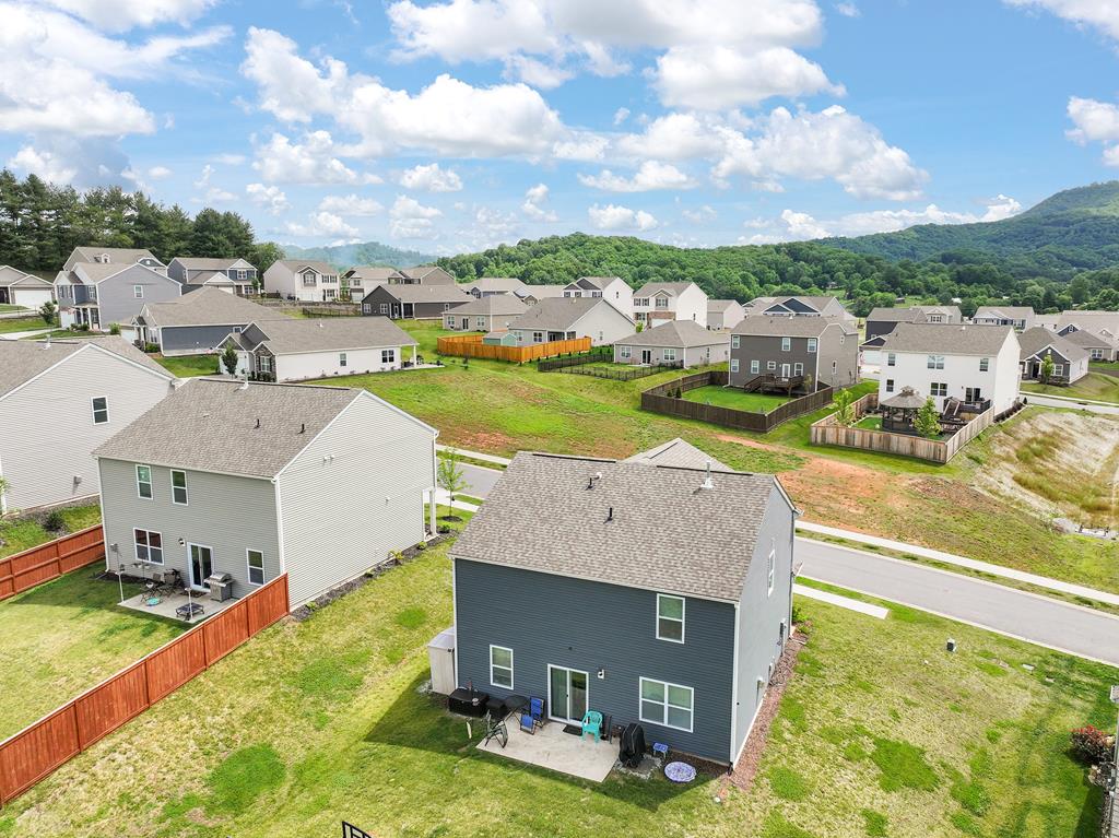 65 Valleywood Dr