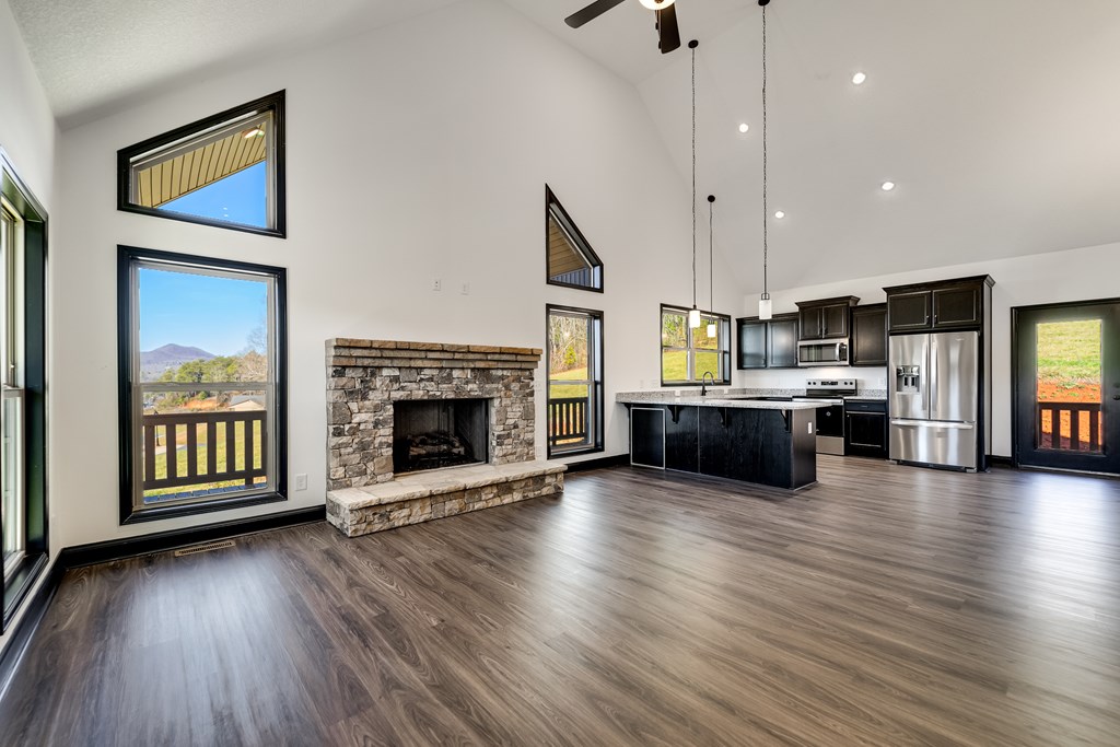 50 Fairview St