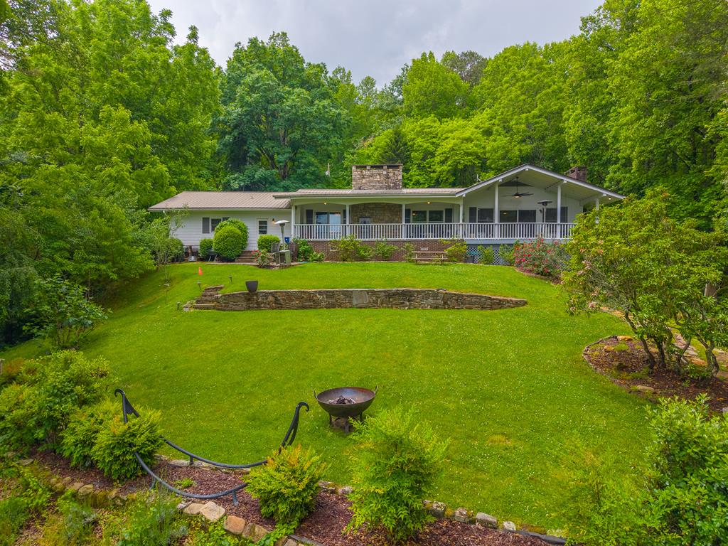 603 Hemlock Hills Dr