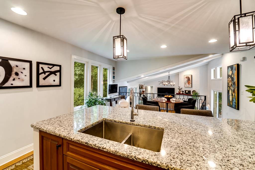 1452 S Country Club Dr