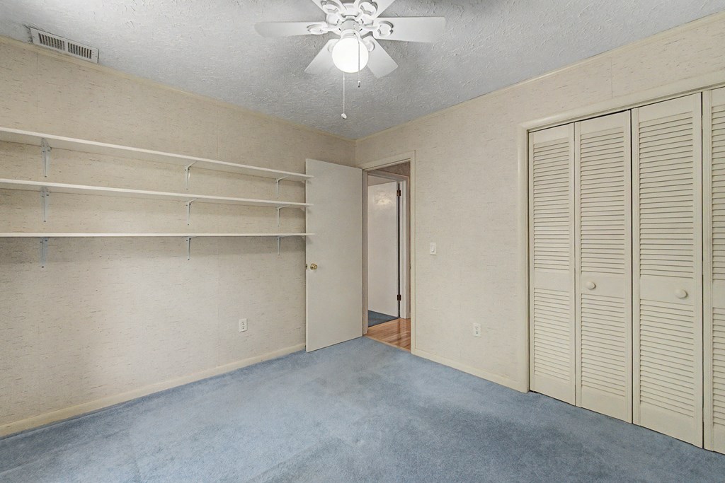 1747 University Heights Rd
