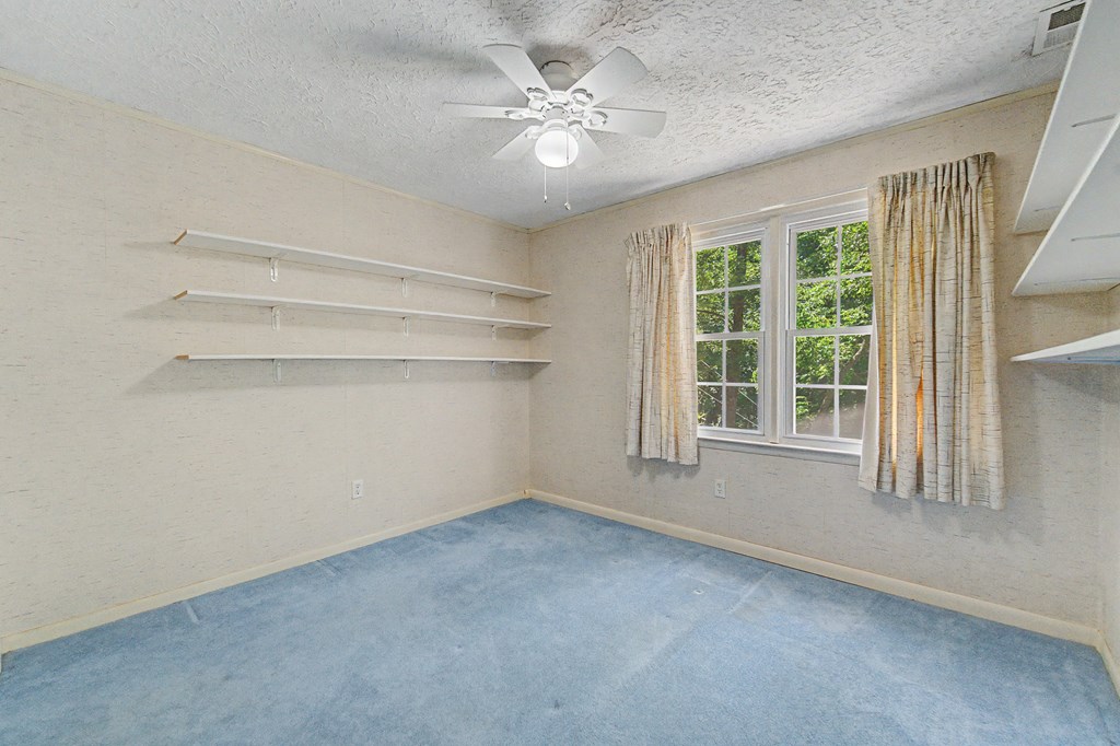 1747 University Heights Rd