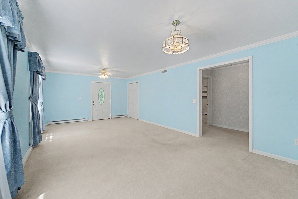 1747 University Heights Rd