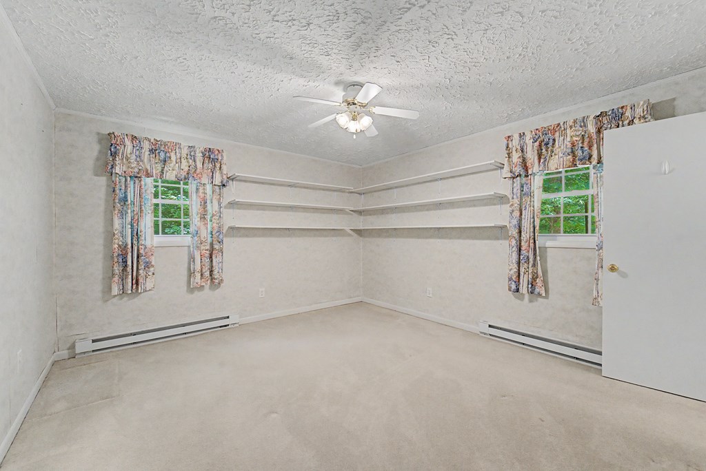 1747 University Heights Rd