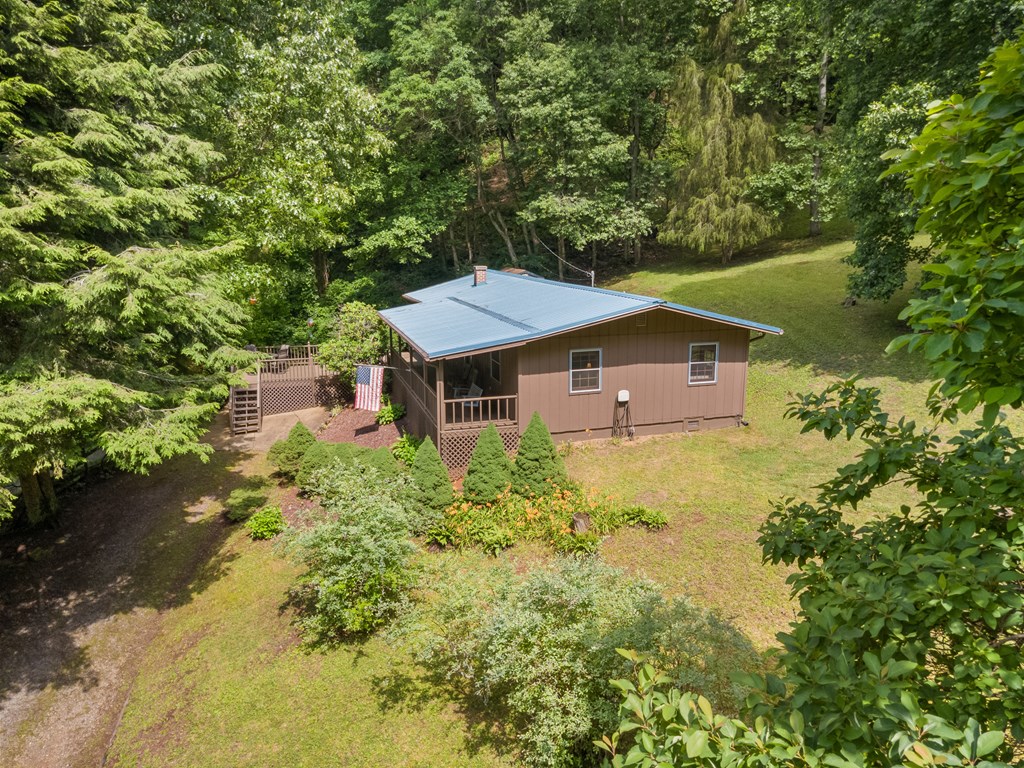63 Wood Pond Rd