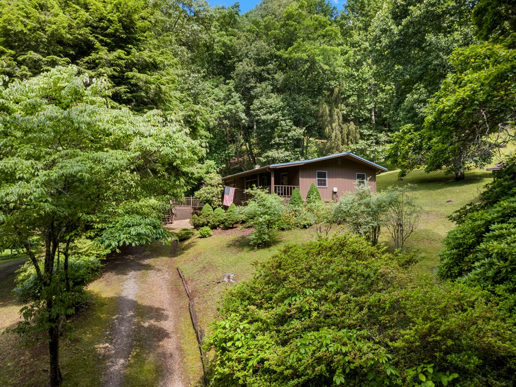 63 Wood Pond Rd
