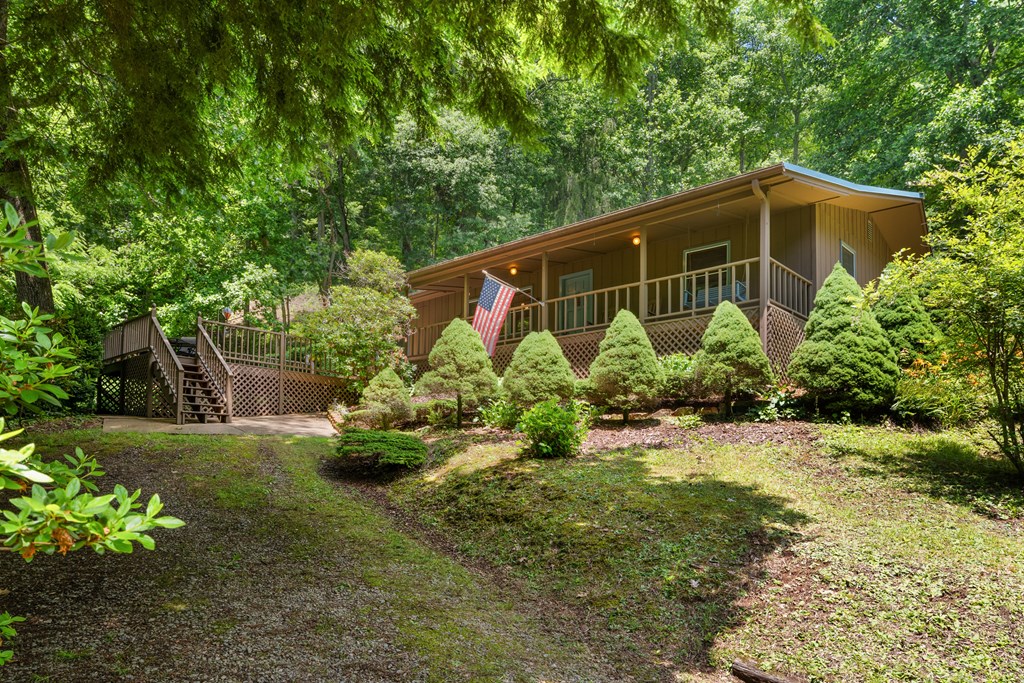 63 Wood Pond Rd