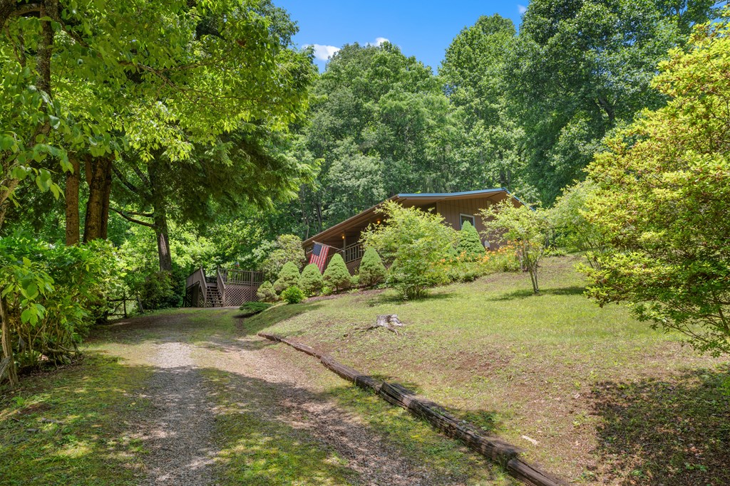 63 Wood Pond Rd