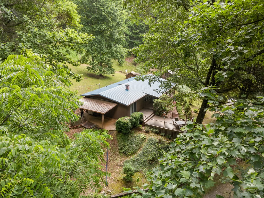 63 Wood Pond Rd
