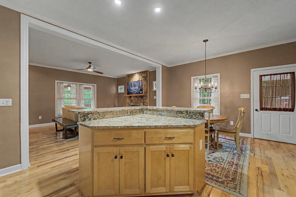 77 Pigeon Creek Trail