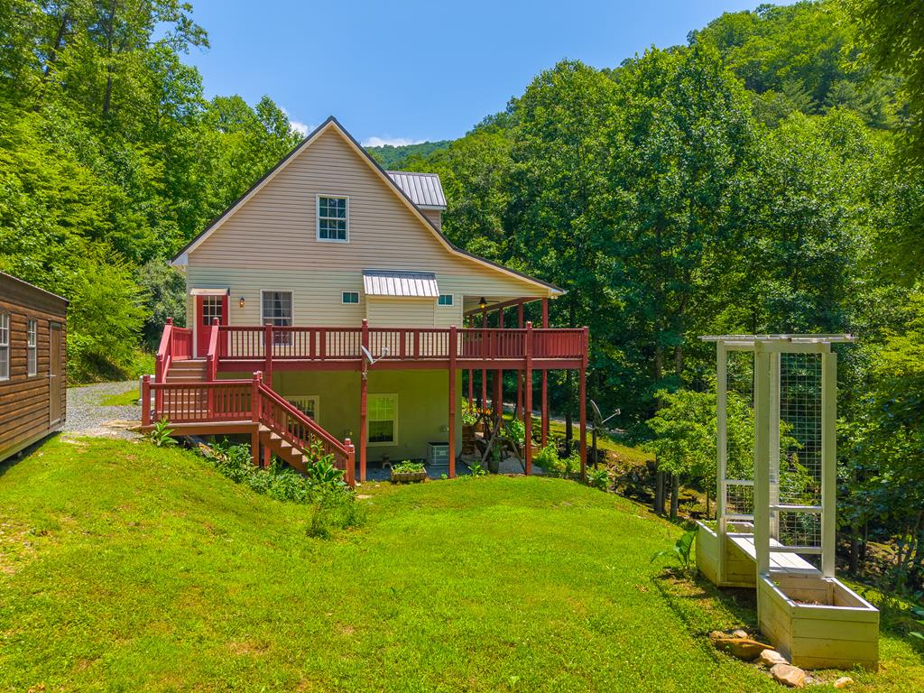 77 Pigeon Creek Trail