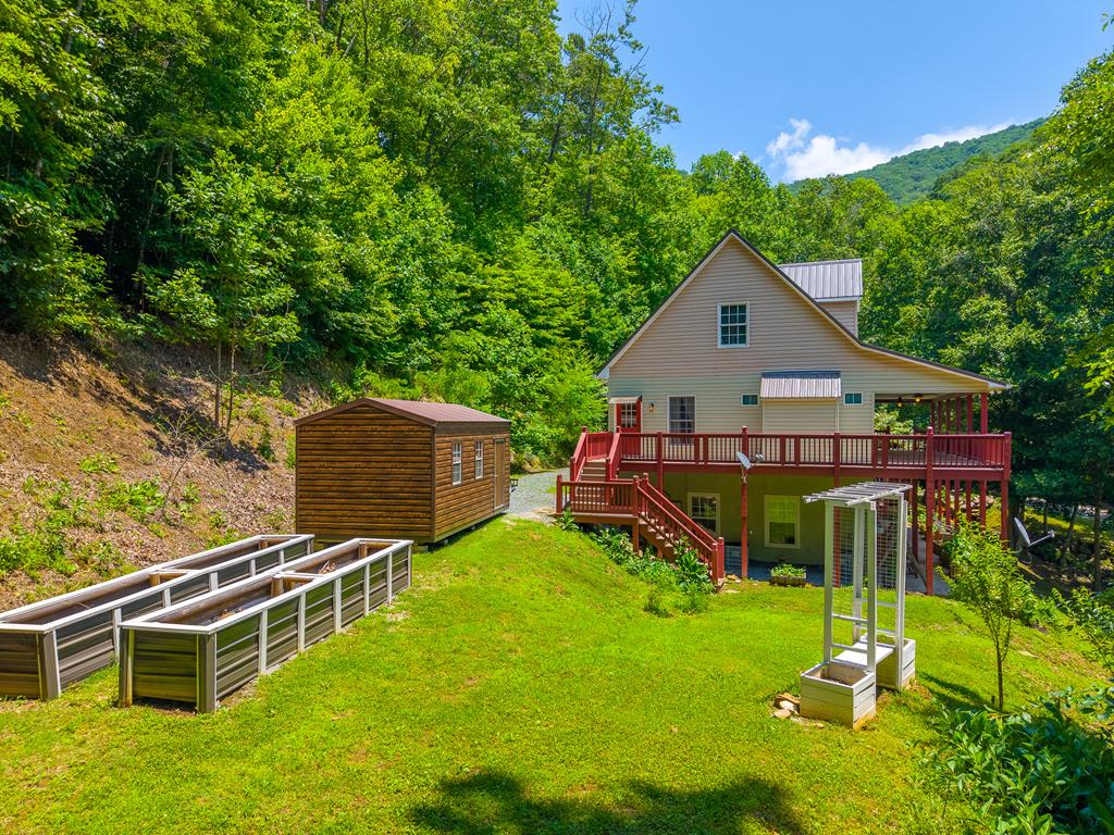 77 Pigeon Creek Trail