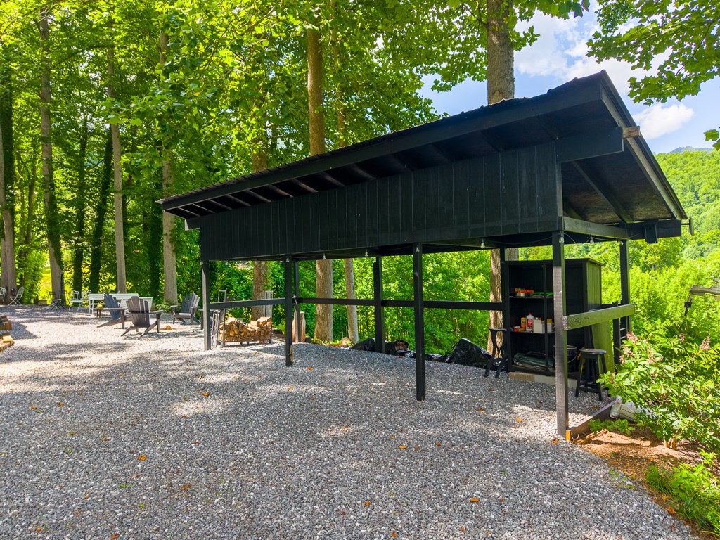 75 Mountain View Rd