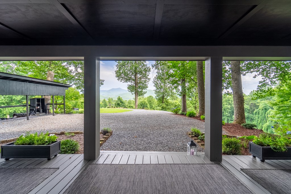 75 Mountain View Rd