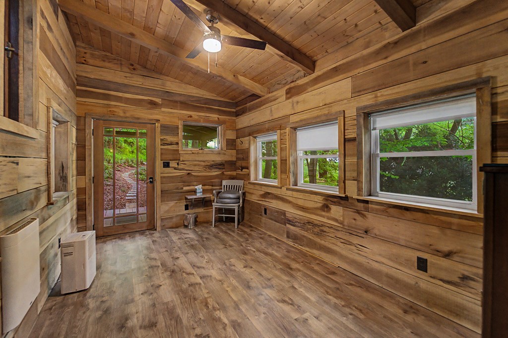 75 Mountain View Rd