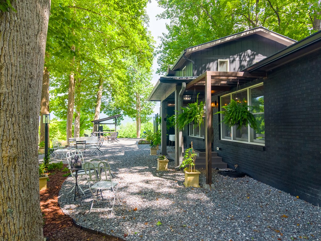 75 Mountain View Rd