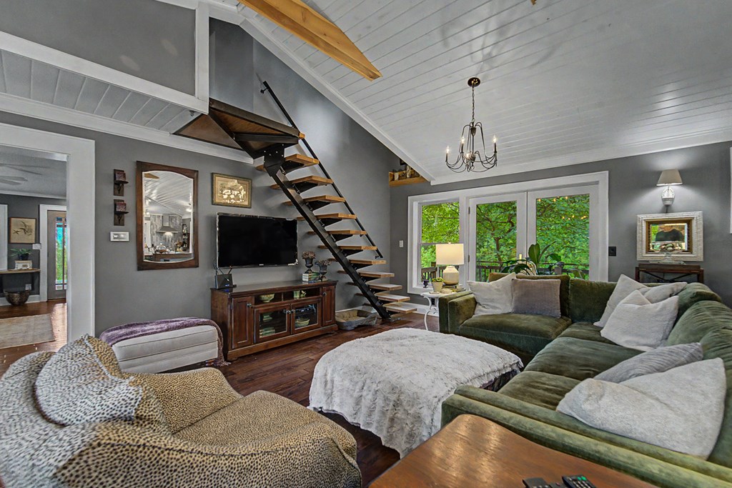 75 Mountain View Rd
