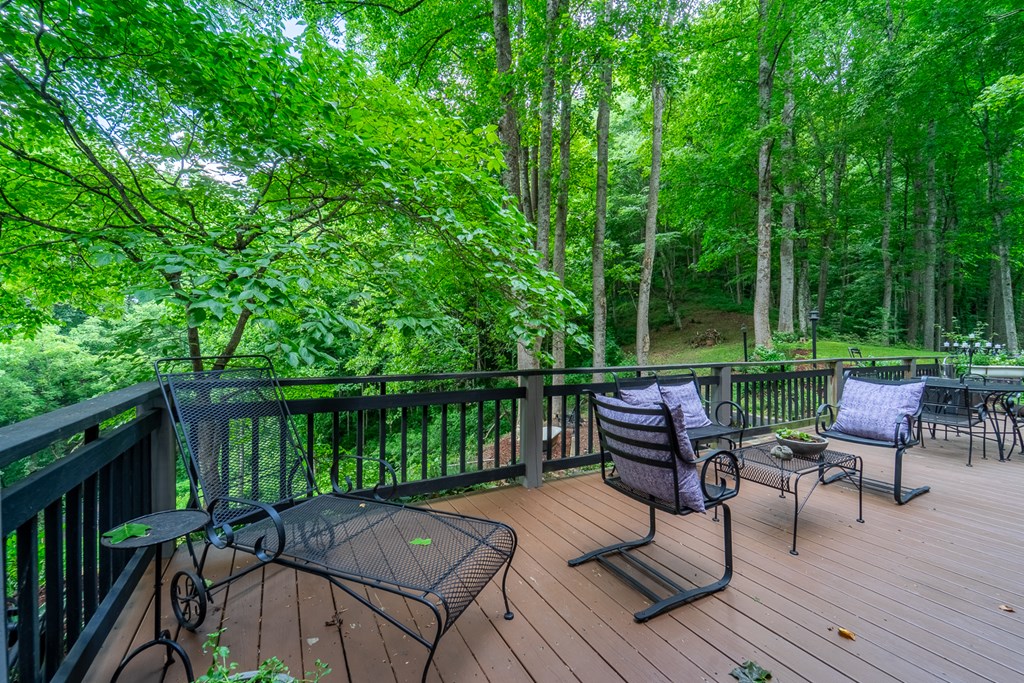 75 Mountain View Rd