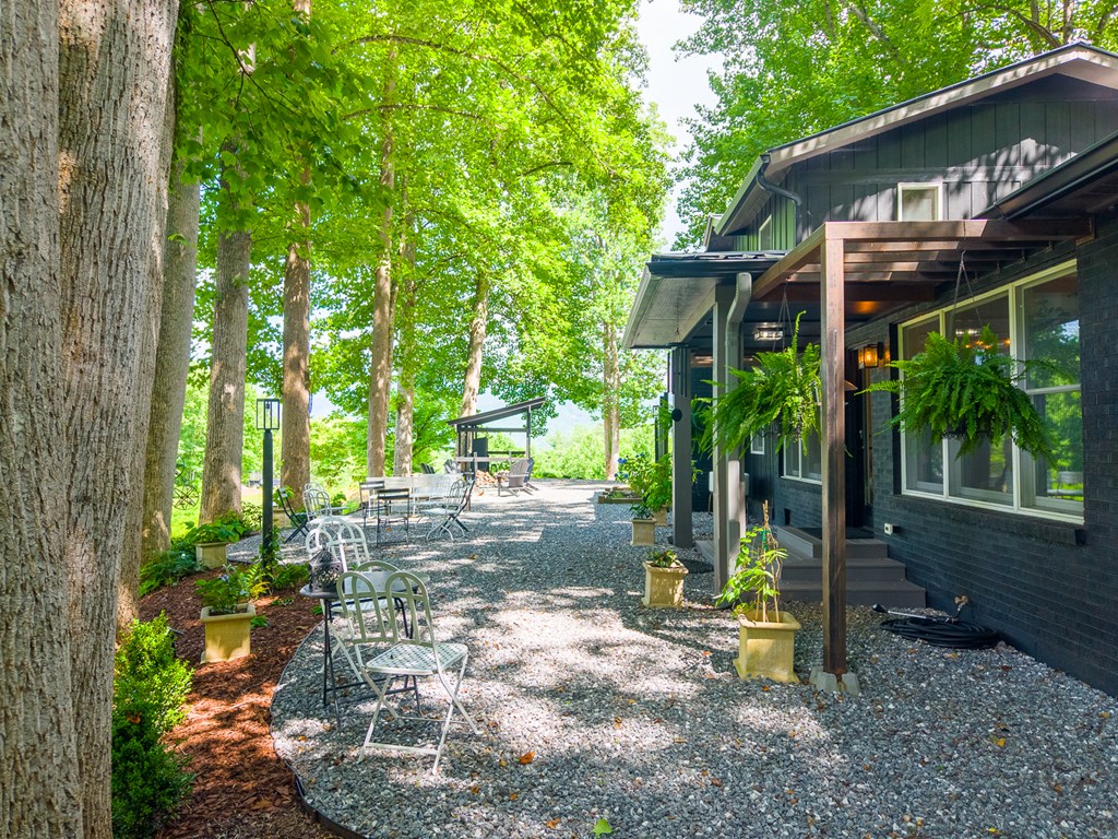 75 Mountain View Rd