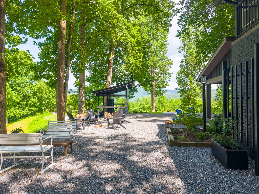 75 Mountain View Rd