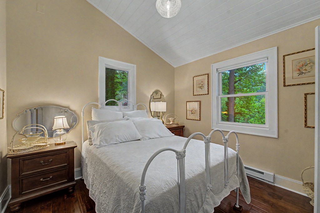 75 Mountain View Rd