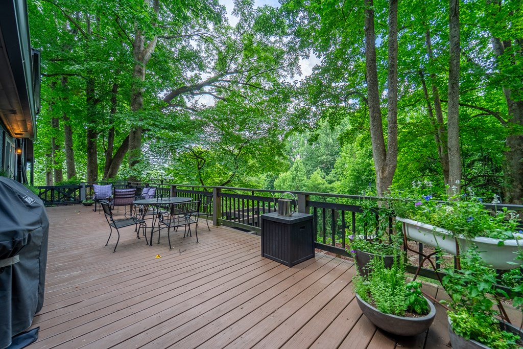 75 Mountain View Rd