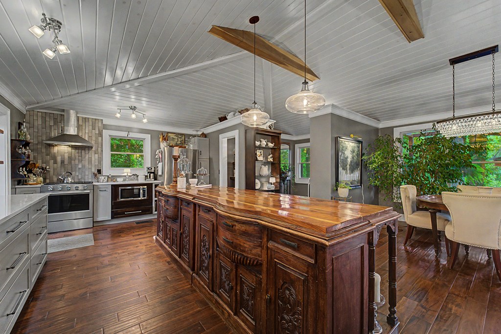 75 Mountain View Rd