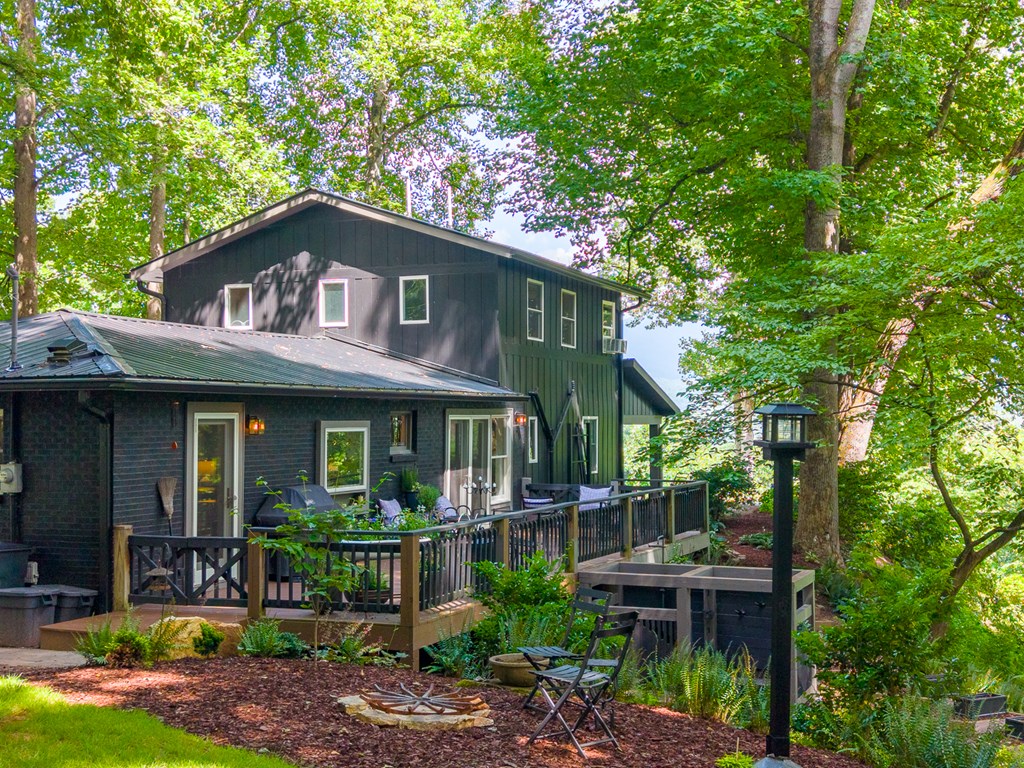 75 Mountain View Rd