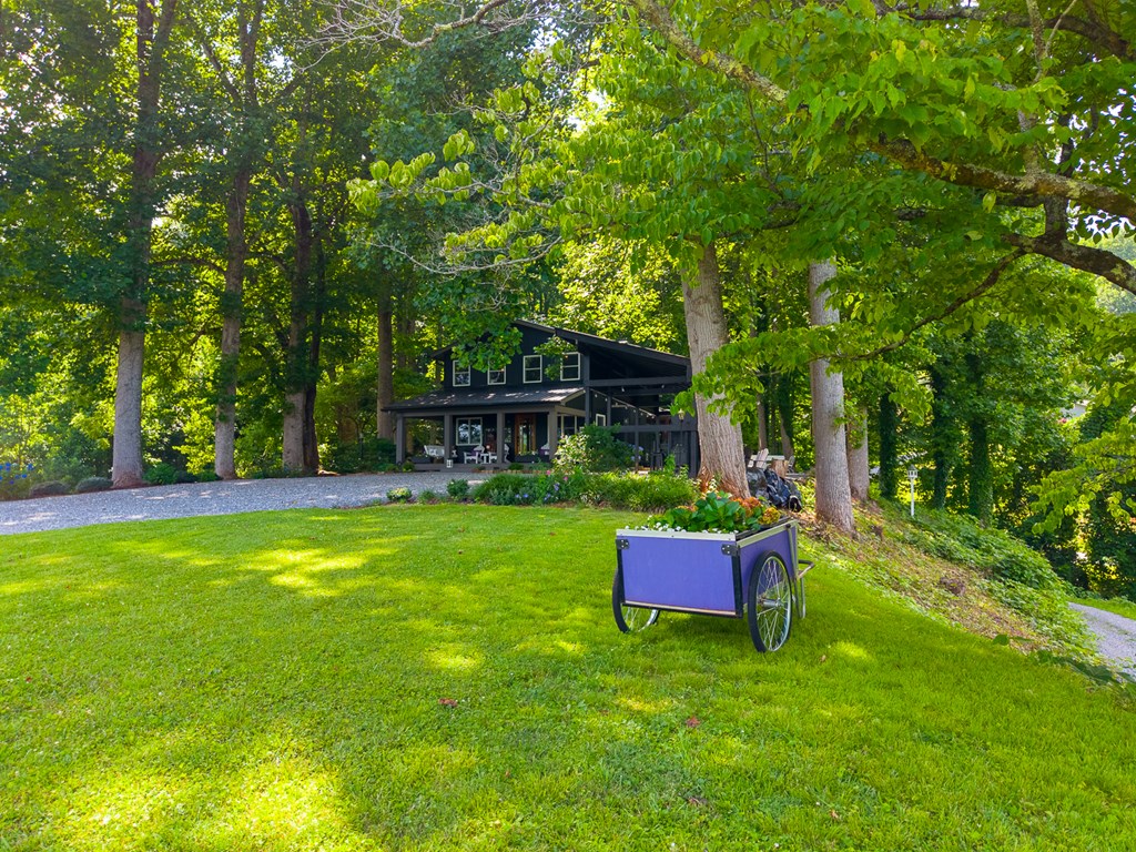 75 Mountain View Rd