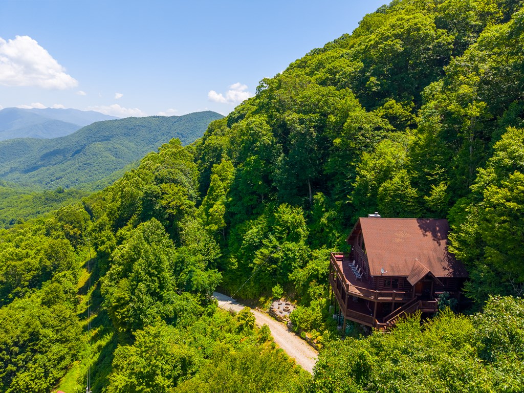 92 Falcons Peak Lane