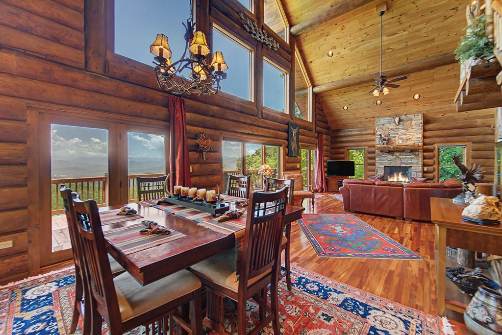 92 Falcons Peak Lane