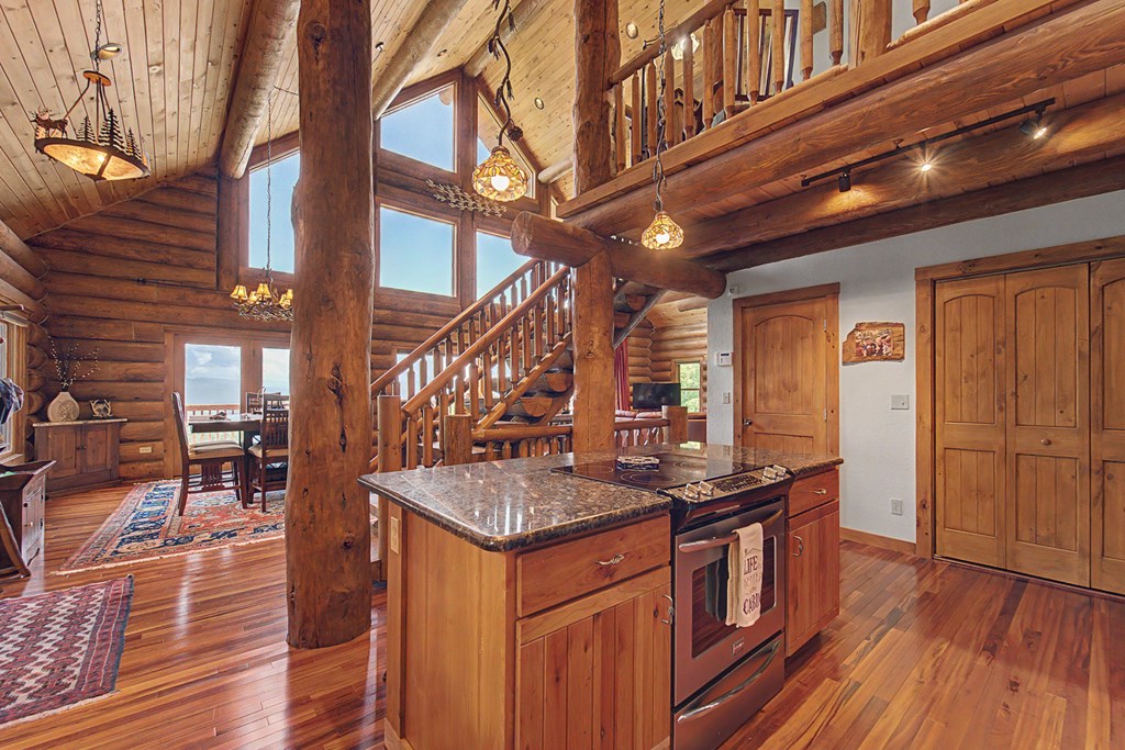 92 Falcons Peak Lane
