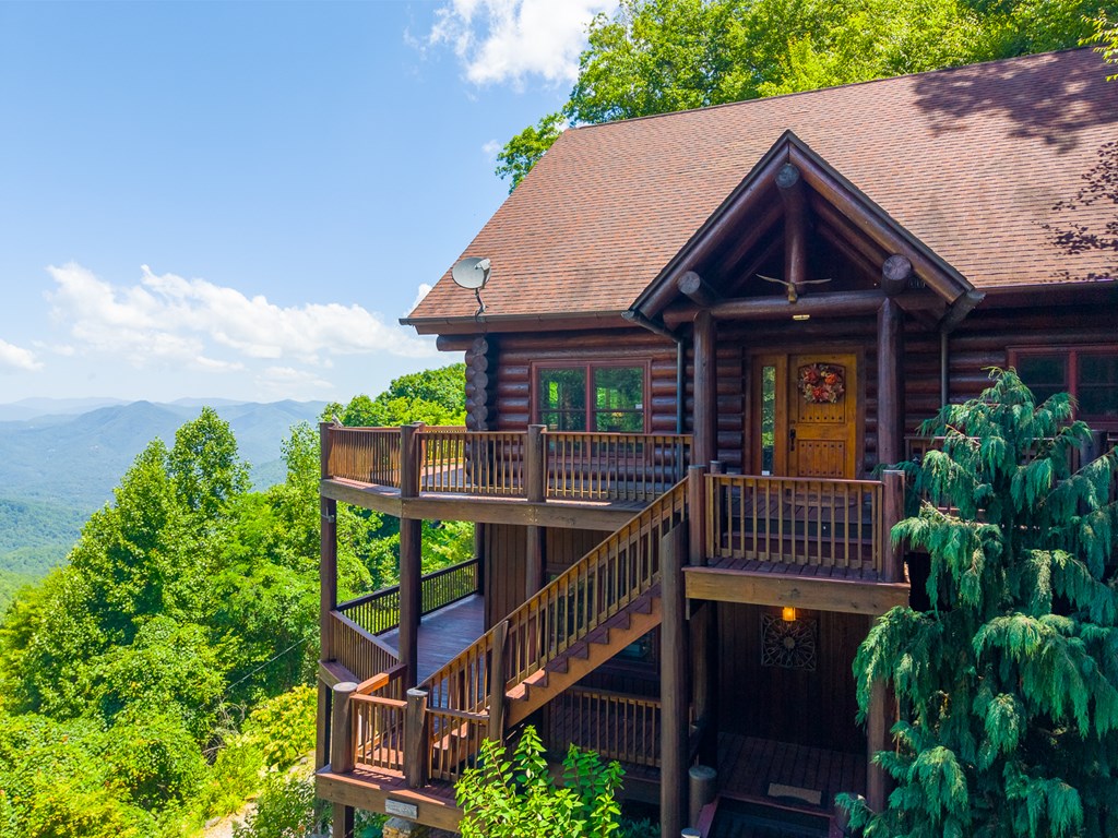 92 Falcons Peak Lane