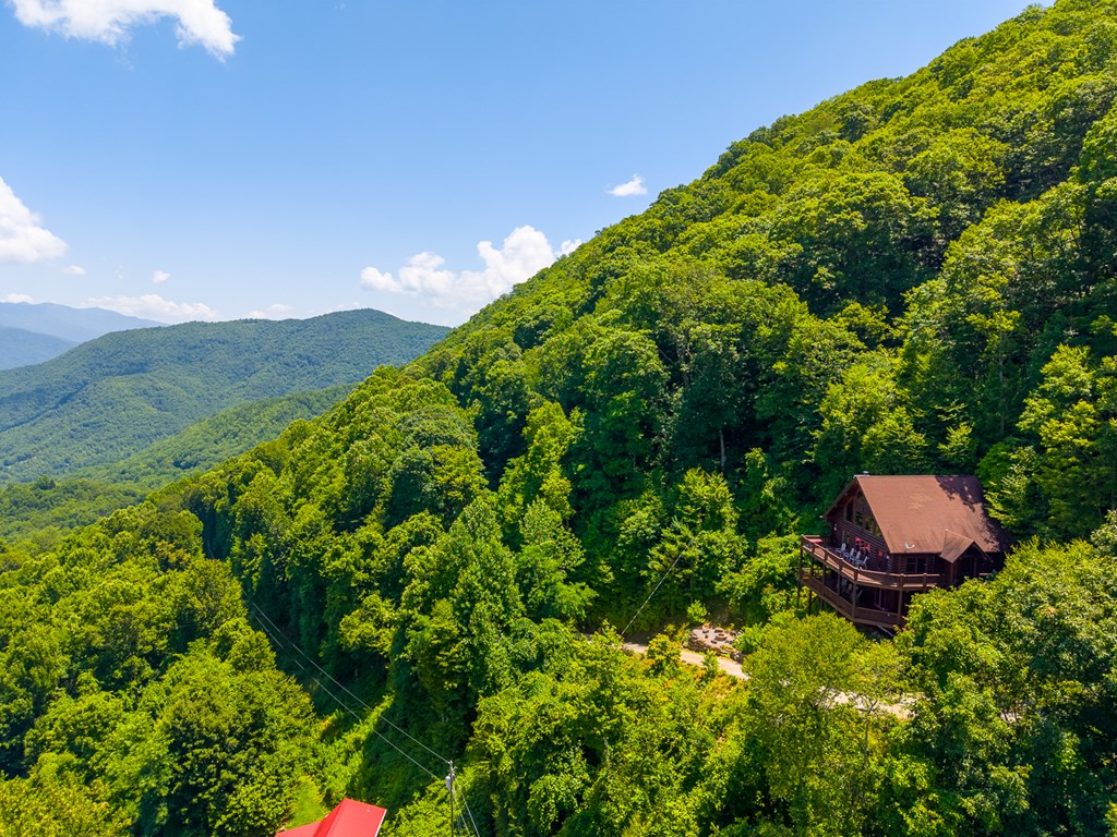 92 Falcons Peak Lane
