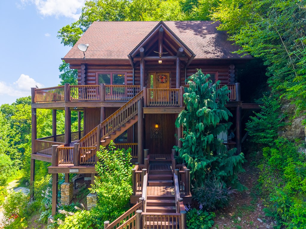 92 Falcons Peak Lane